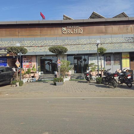 Hotel Royal Orchid Alīgarh Exterior foto